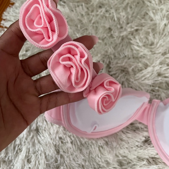 Pink bikini - Picture 2 of 5